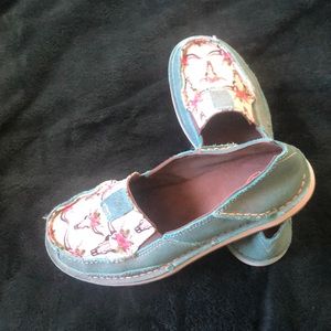 Girls Ariat shoes EUC
